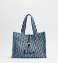 Women's Medium Spongy Book Tote