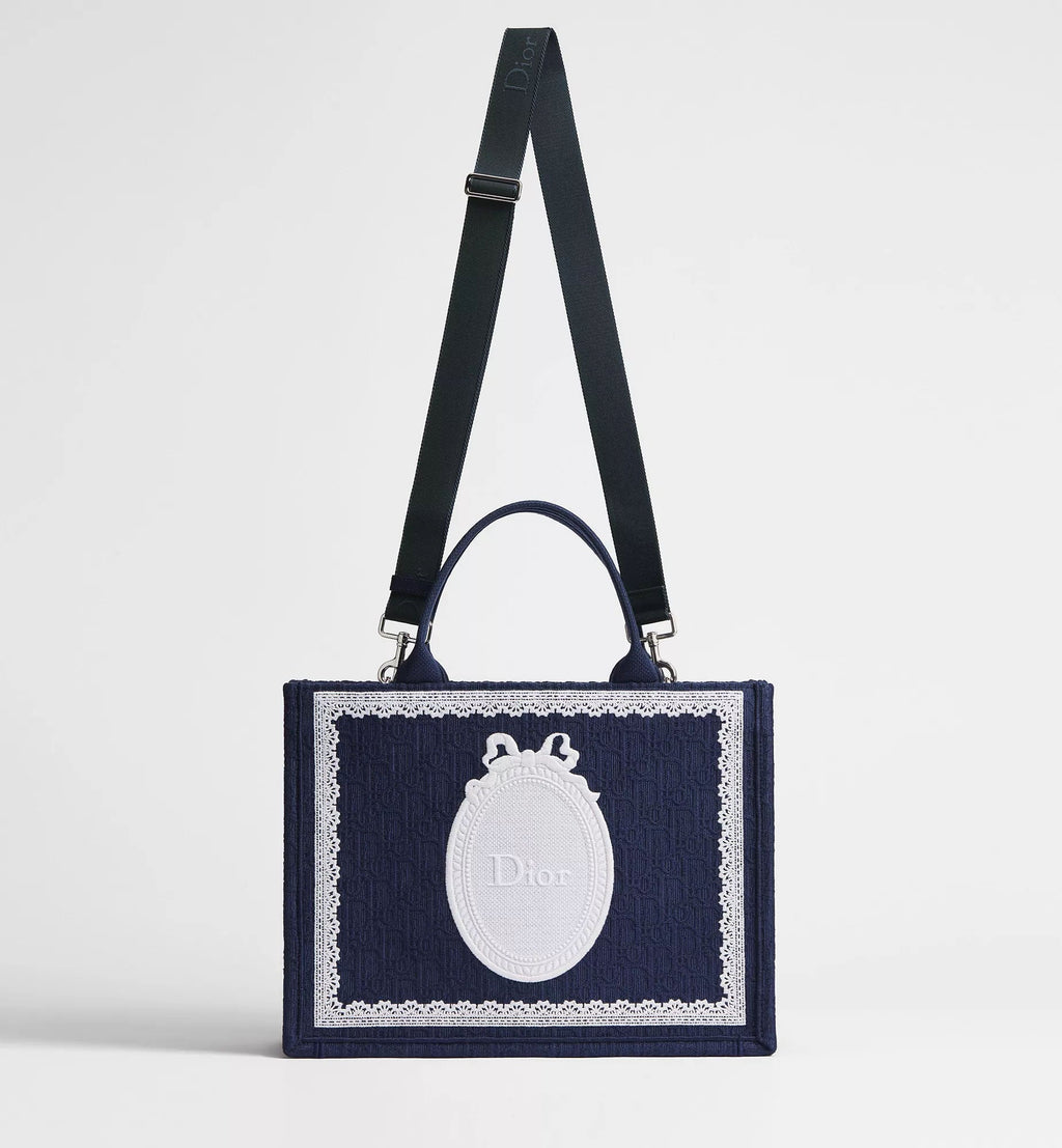 Women's Medium Book Tote with Strap