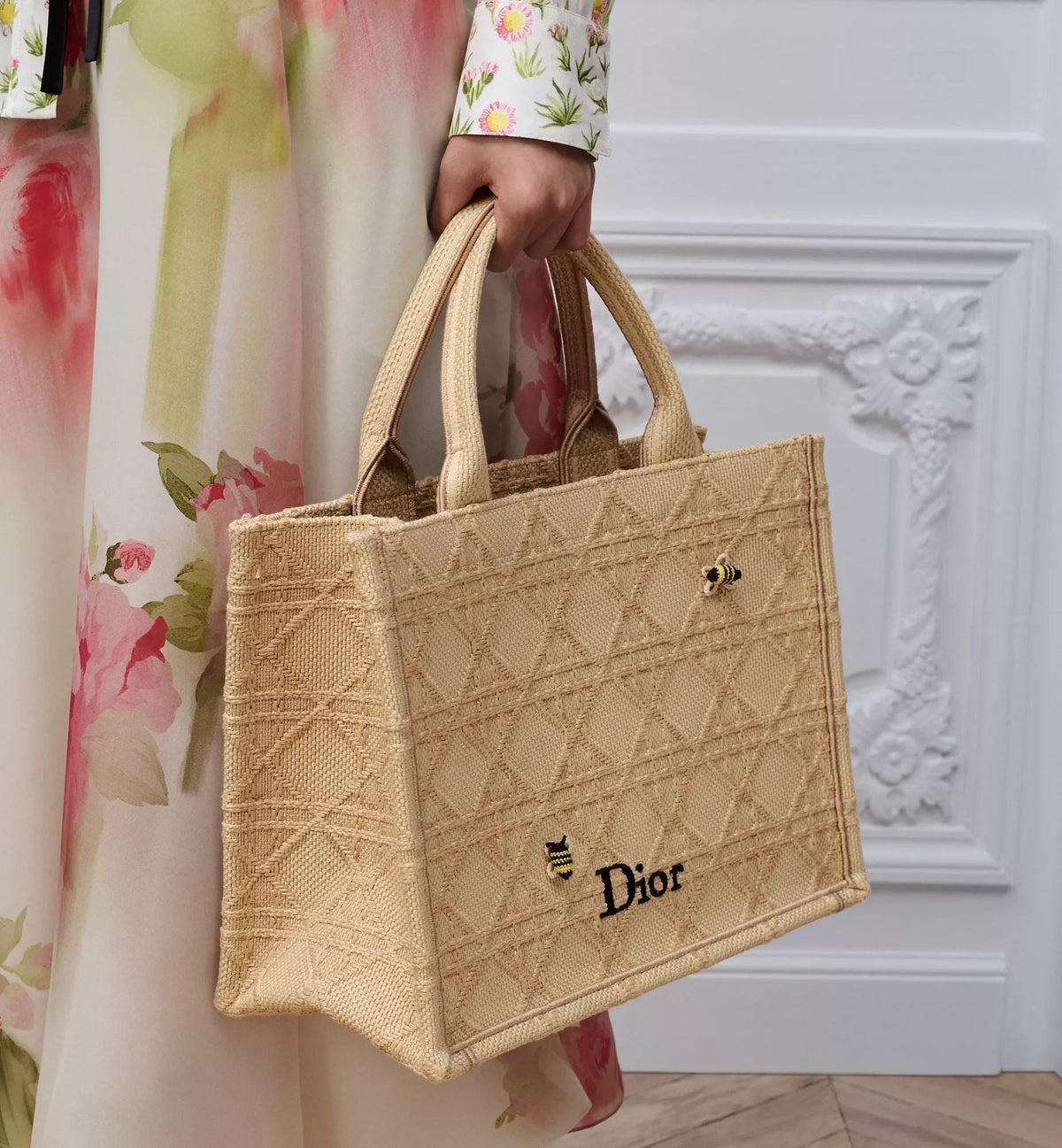 Women's Medium Book Tote with Strap