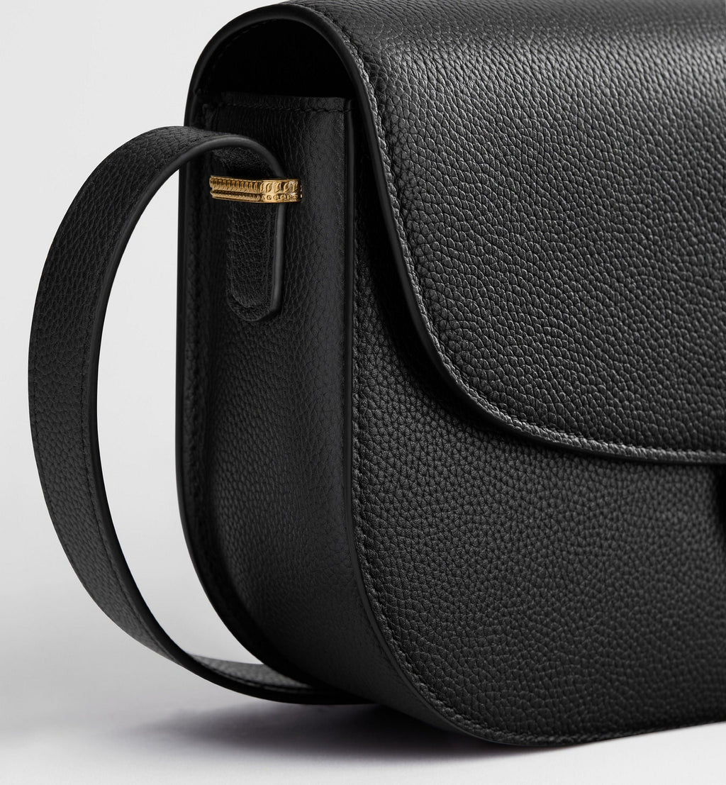 Medium Médaillon Flap Luxury Handbag With Grained Calfskin And Signature Clasp For Women