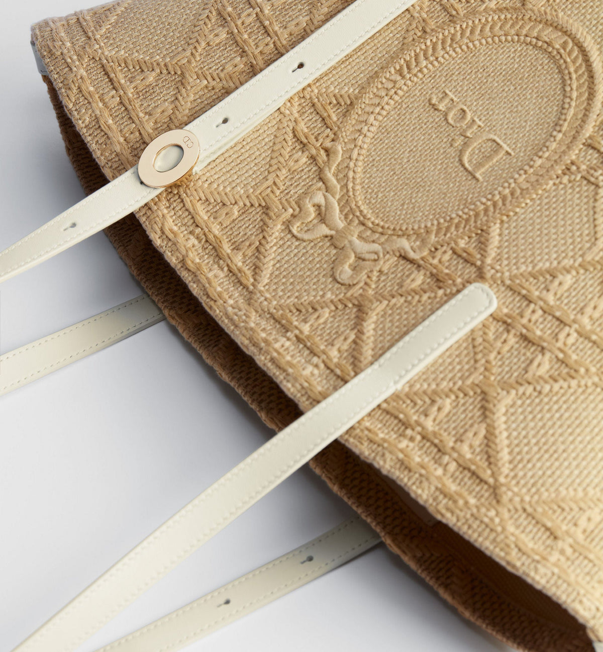 Small Blooming Luxury Handbag With Raffia-Effect Cannage And Strap For Women