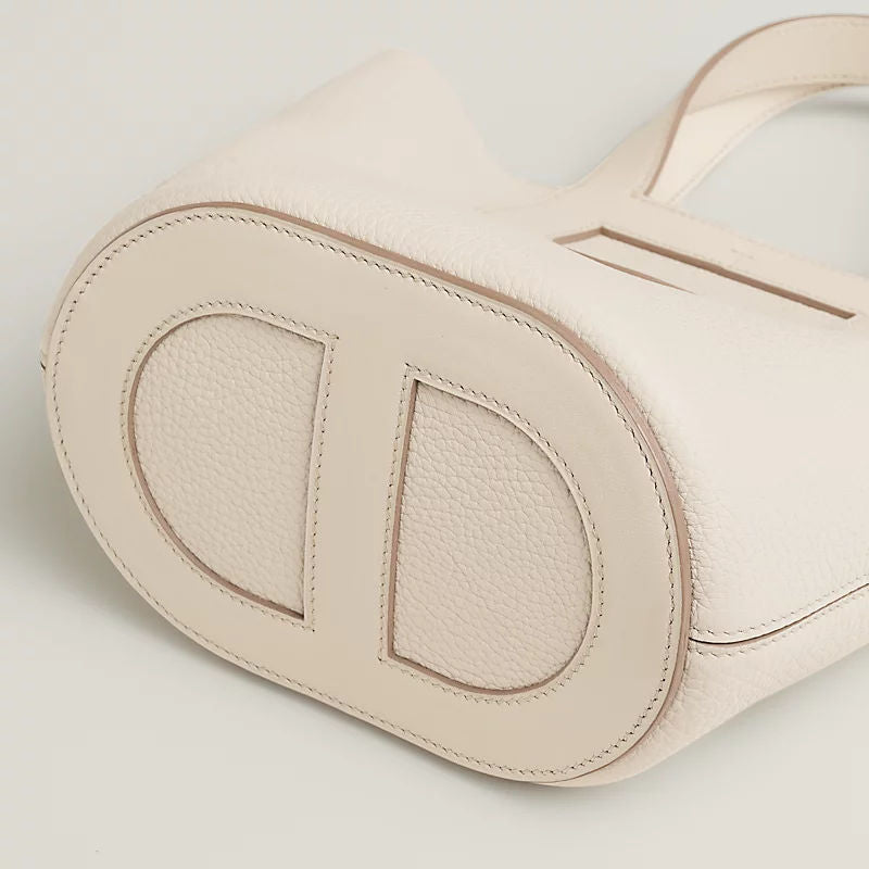 In-the-Loop 18 Luxury Handbag With Taurillon Clemence And Swift Calfskin Chaine d'Ancre Closure For Women