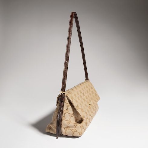 Madison Medium Shoulder Luxury Handbag With GG Canvas And Logo Plaque For Women