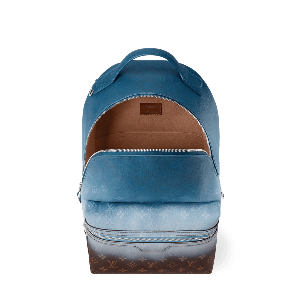Discovery Backpack PM Monogram Pigment Blue Shoes For Men