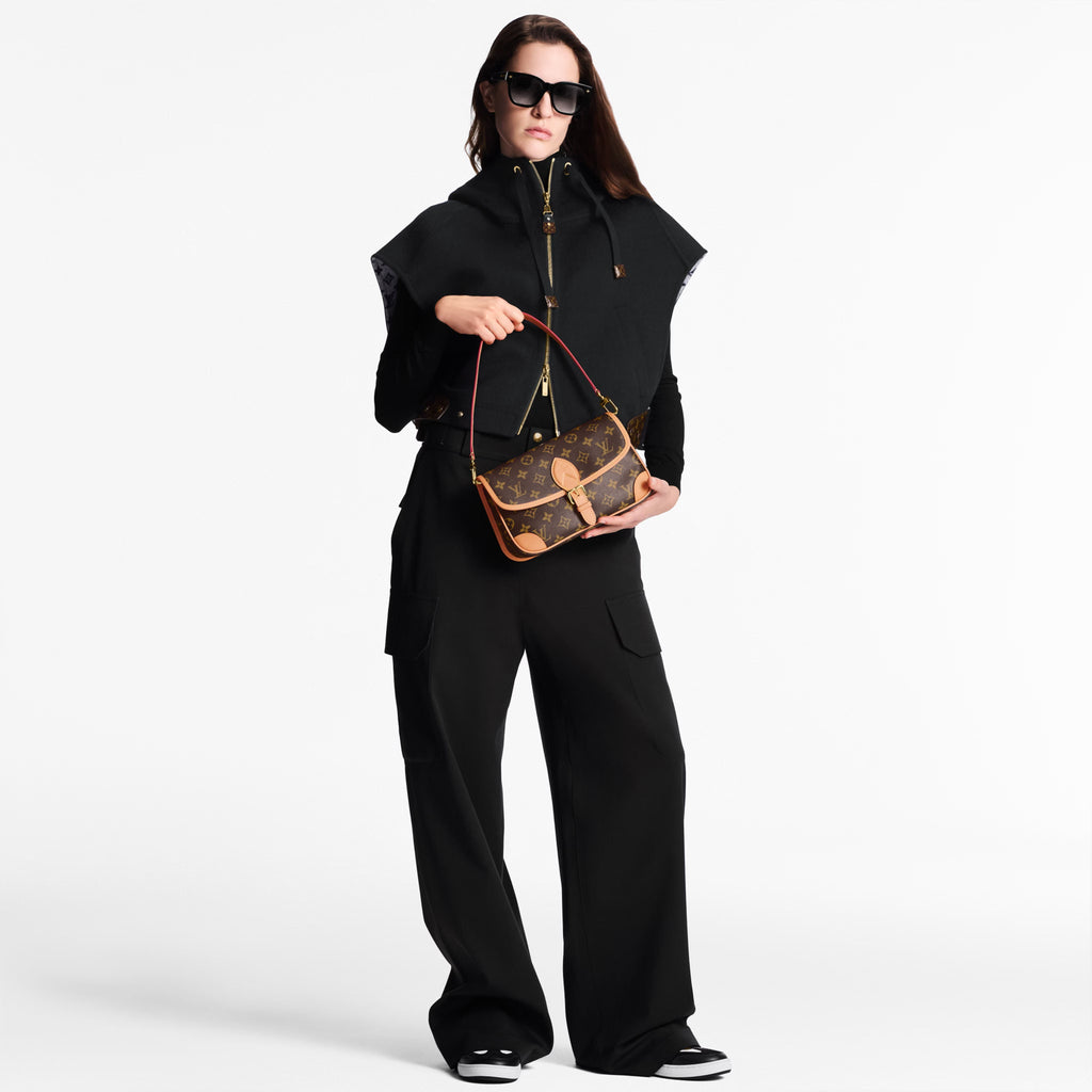 Black Coated Canvas Handbag Design 003 product image 9