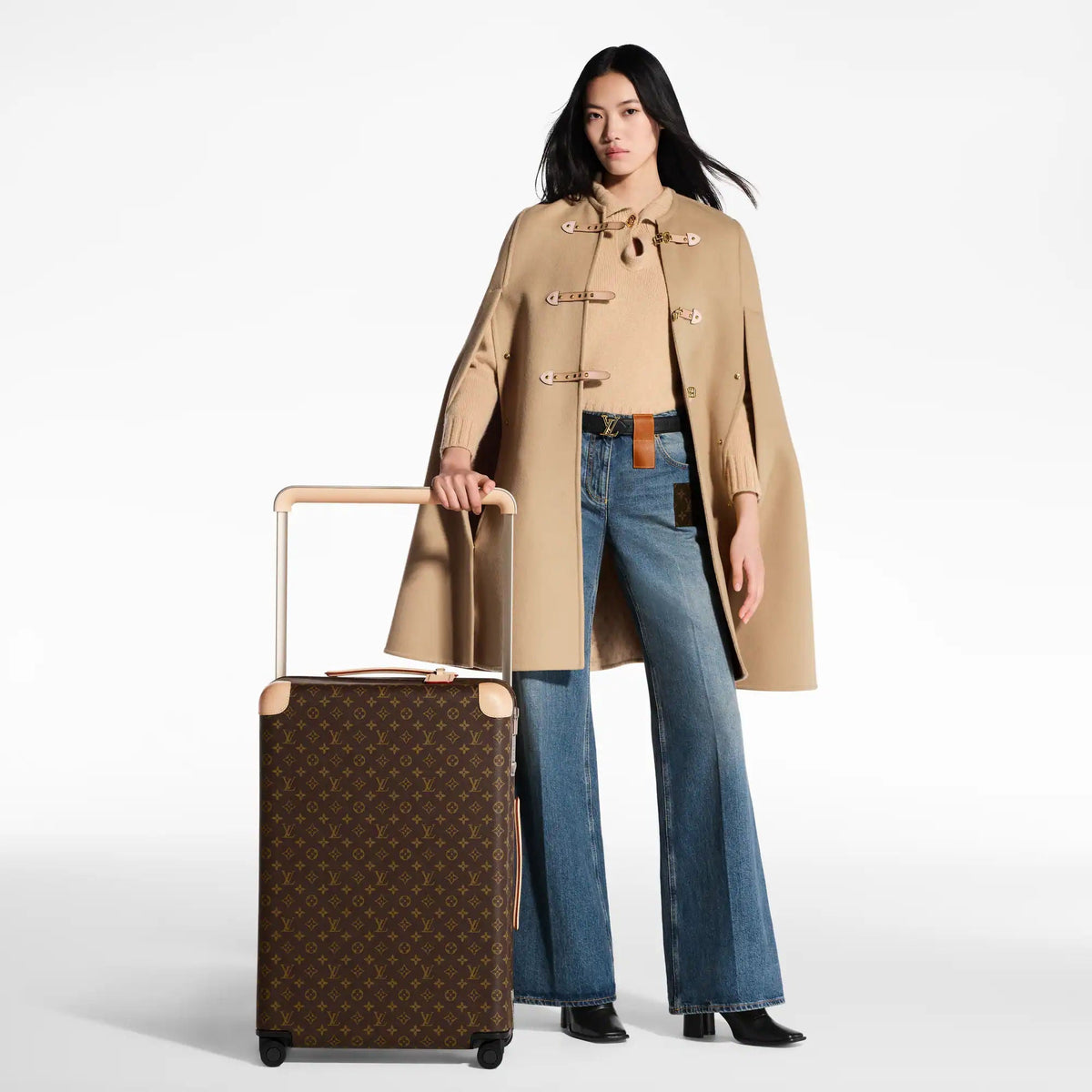 Horizon 70 Rolling Luggage P01935 Collection