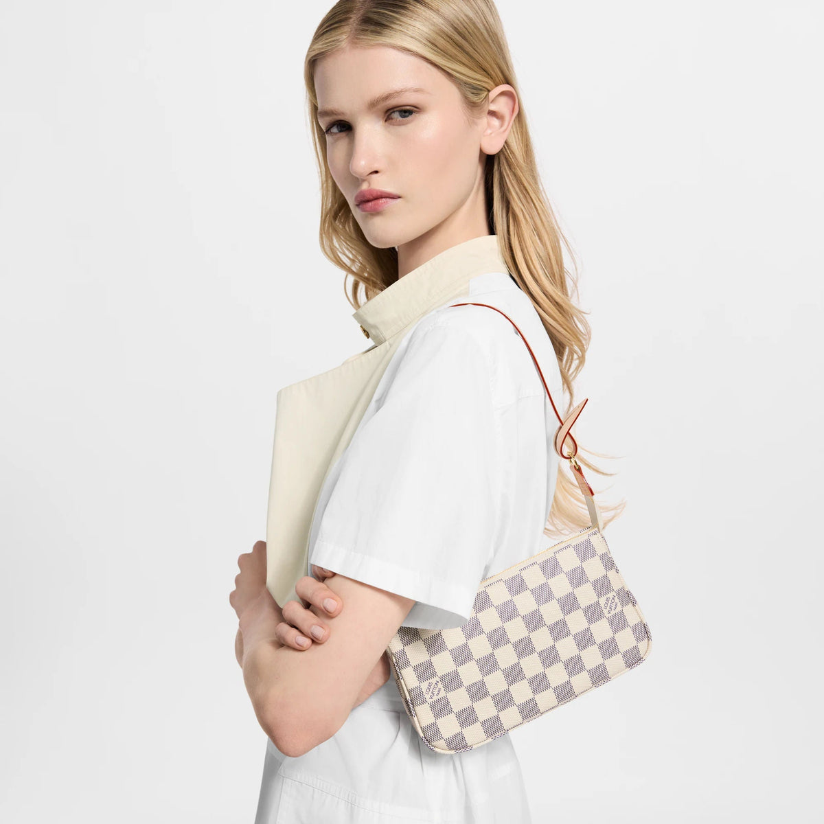 Pochette Accessoires Azur Damier Coated Canvas Pouch N40915 For Women