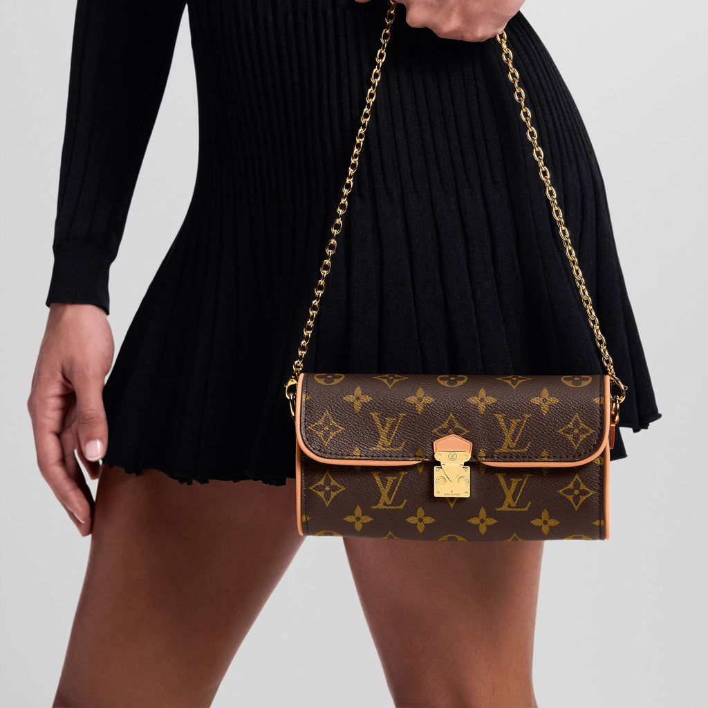 Pochette Camille Monogram Coated Canvas Chain Wallet M13566 For Women