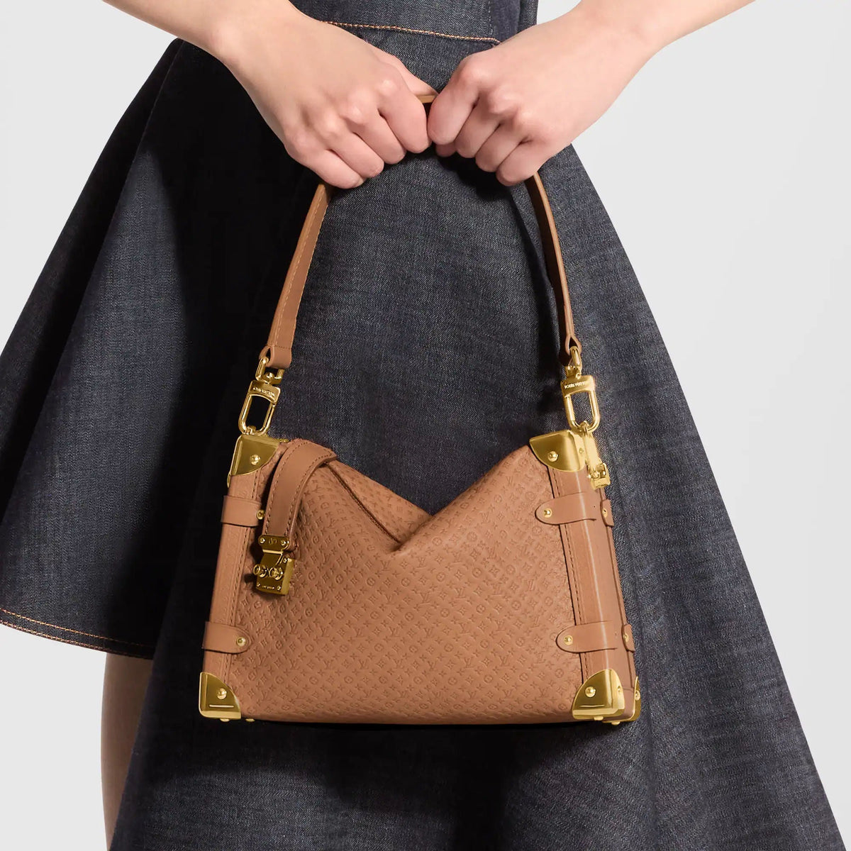 Hazelnut Luggage product image 8