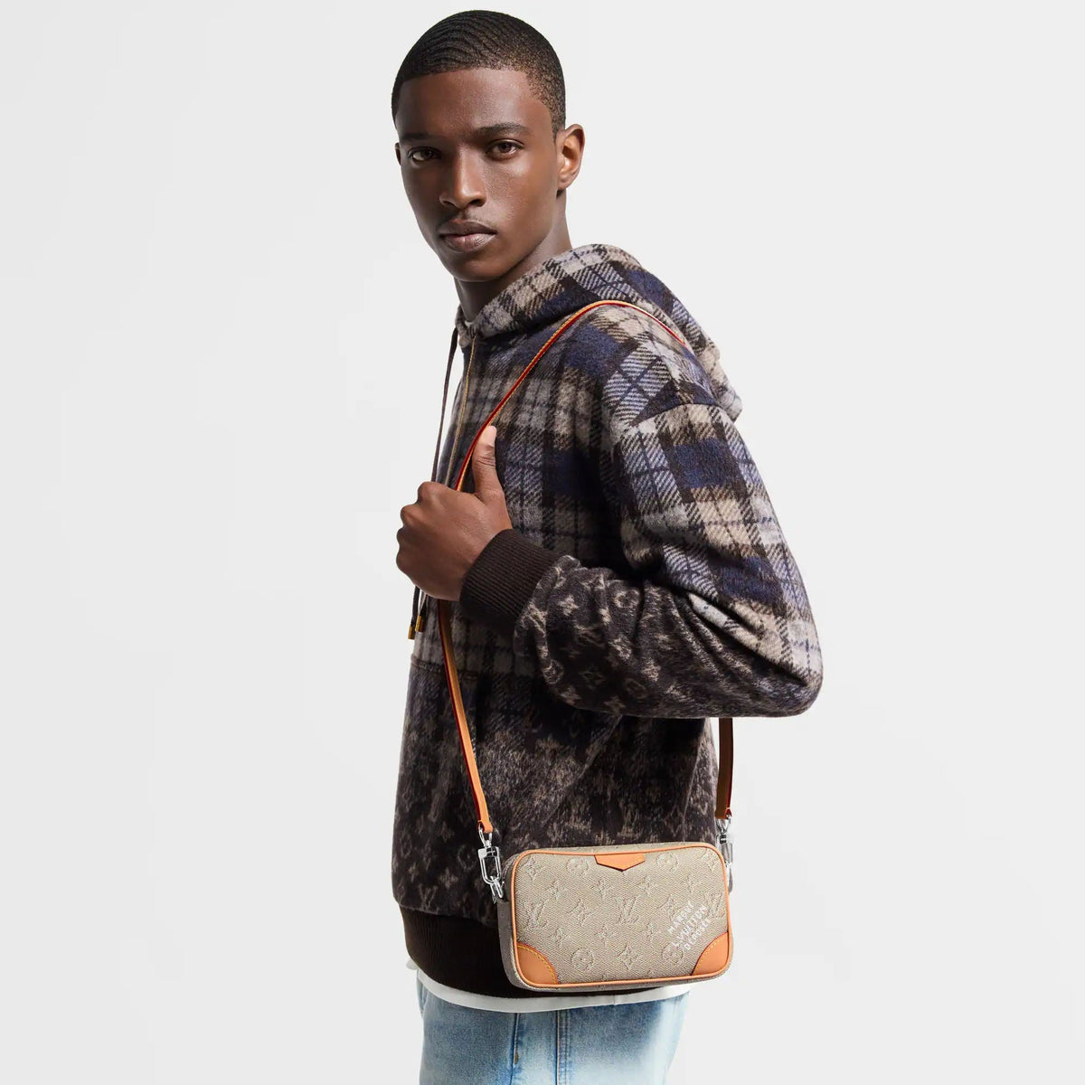 Trocadéro Wearable Wallet Monogram Heritage Linen For Men